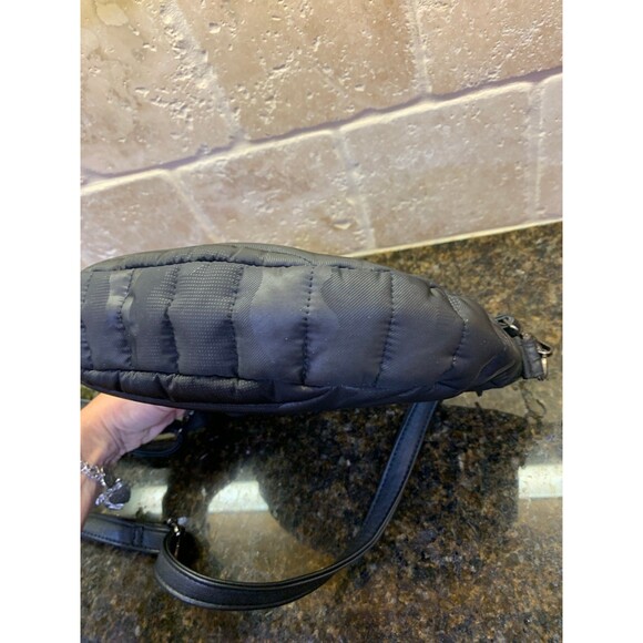 Think Royln The Mercer Crossbody Bag Black Quilted Camo NWOT - Picture 6 of 11